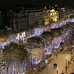 Le Triomphe Elysees