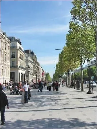 Le Triomphe Elysees Appartamento