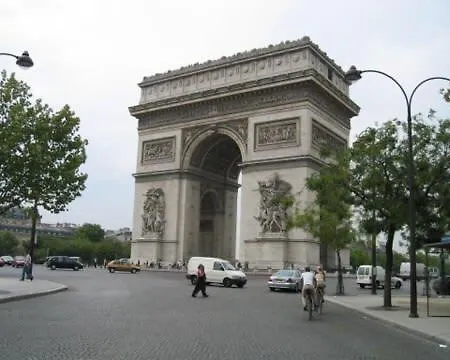 Le Triomphe Elysees Appartamento *