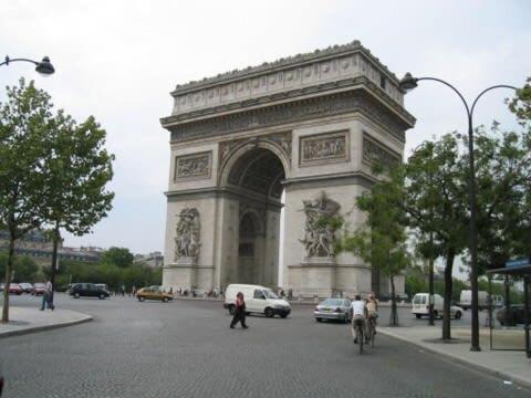 Le Triomphe Elysees Apartment *